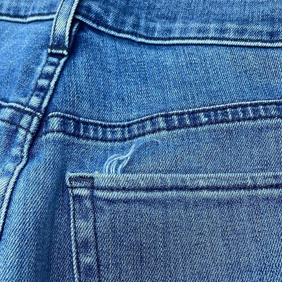 3x1 High Rise Cropped Jeans in Wilton Wash 26 A2 - Picture 8 of 9